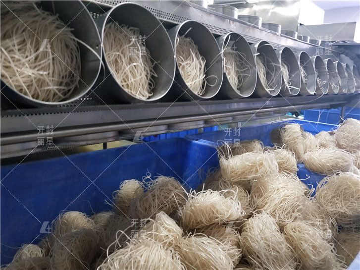 9091美高梅速食粉丝机设备图片 9091美高梅速食粉丝机设备图片